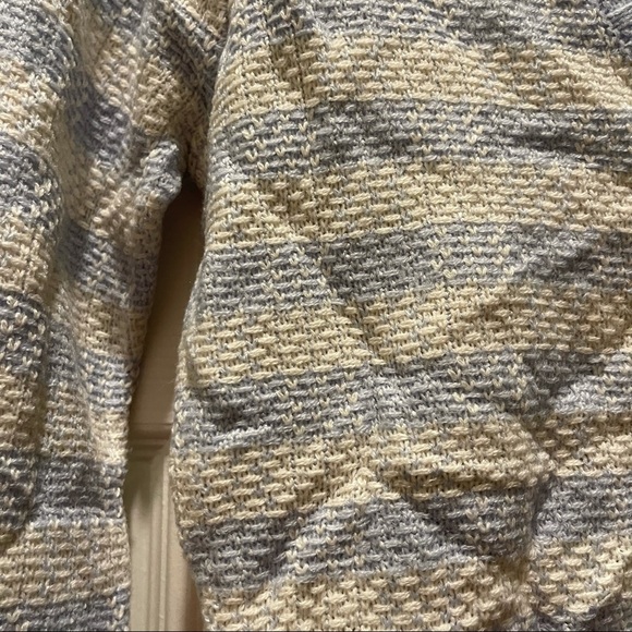 NWT Aqua Bloomingdales Gingham Cropped Cardigan - Picture 6 of 10